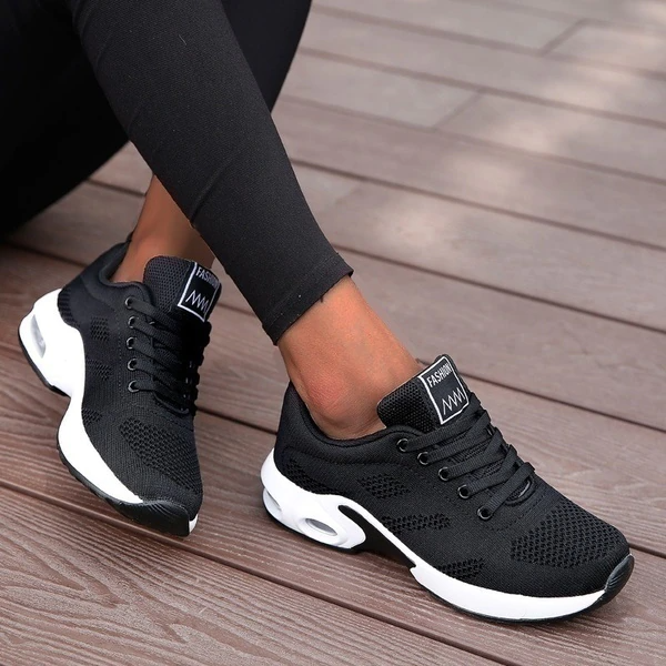 Lune London | Orthopedic Women's Running Shoes