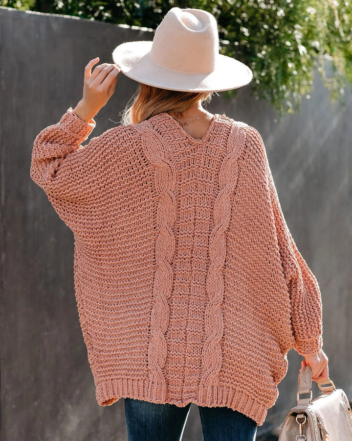 Chunky knit cardigan for women with a relaxed silhouette and large pockets Lune London