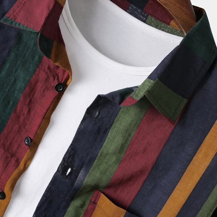 Men's long-sleeve shirt with a eye-catching striped pattern and a modern fit Lune London