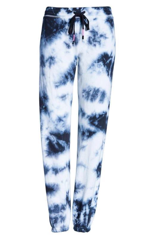Ensemble de détente sportif pour femmes avec un design tie-dye unique et une coupe confortable Chic & Stil