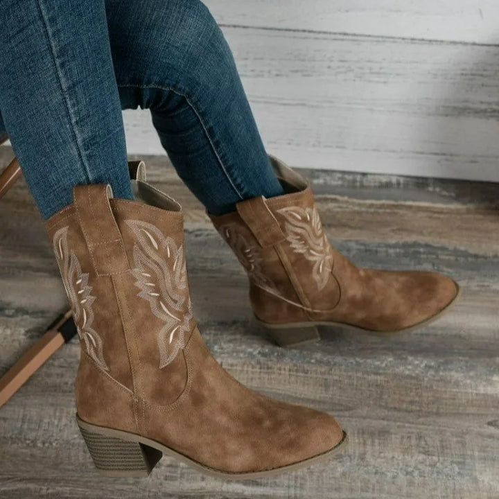 Lune London | Classic Western Deep V for Women