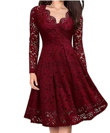 Lune London | Lace dress with V neck