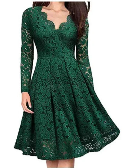 Lune London | Lace dress with V neck