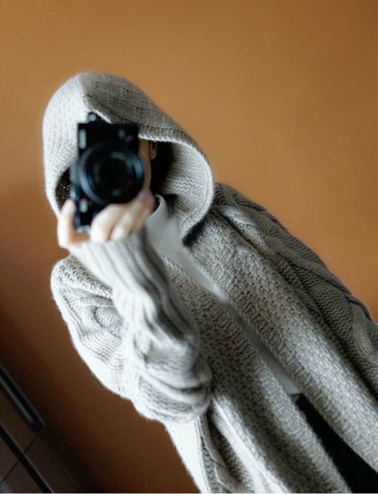 Ladies Thick knit cardigan with hood and great comfort Lune London