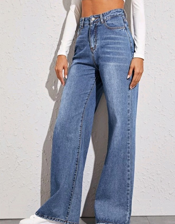 Women's loose-fitting high-waist jeans in casual look Lune London