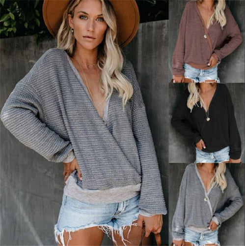 Casual women's sweater with deep V-neckline and relaxed fit Lune London