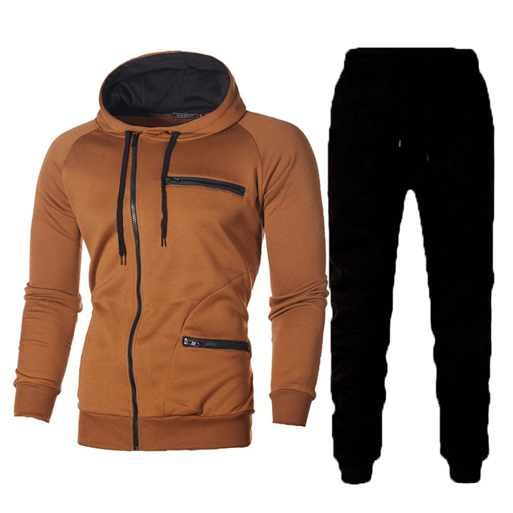 Men Sporty hoodie and jogger pants set with functional pockets and modern design Lune London