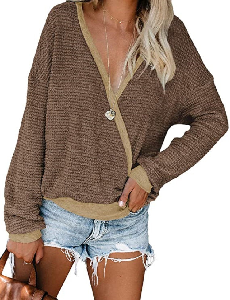 Casual women's sweater with deep V-neckline and relaxed fit Lune London