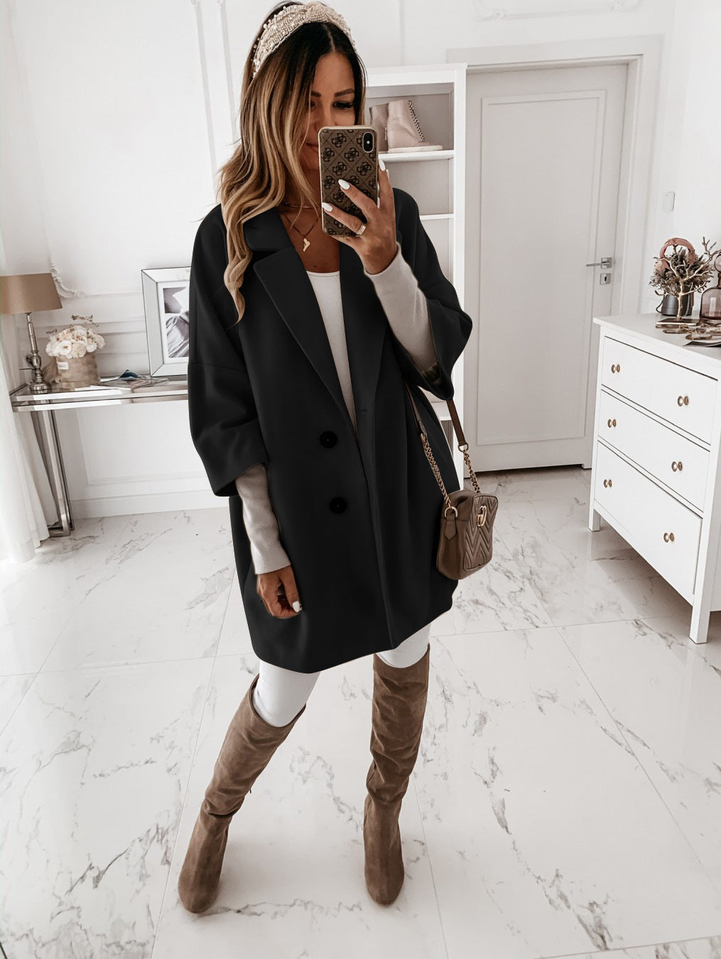 Oversized wool coat for women with practical pockets and modern cut Lune London