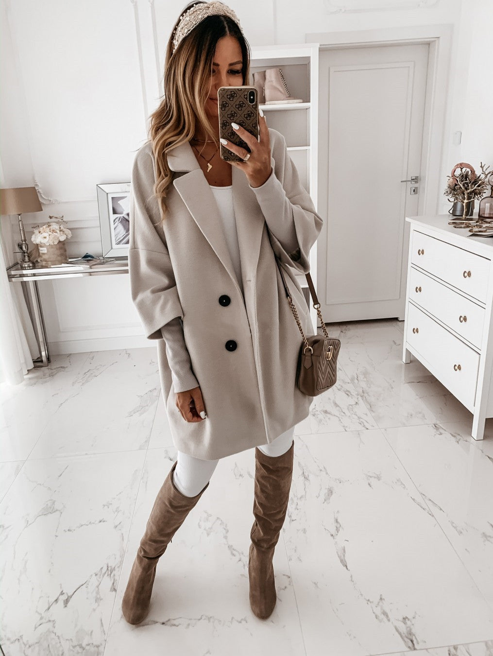 Oversized wool coat for women with practical pockets and modern cut Lune London
