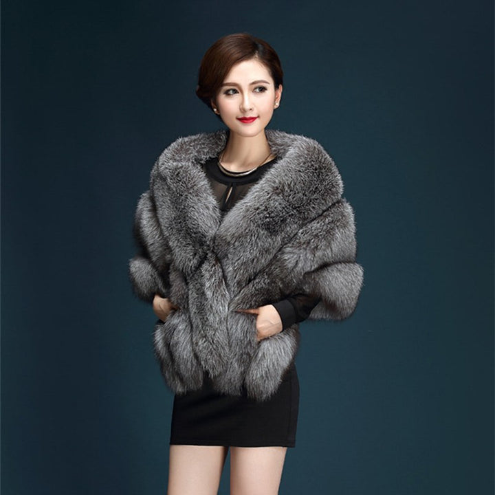 Ladies Elegant Faux Fur Scarf with Voluminous Chic Cut and Style