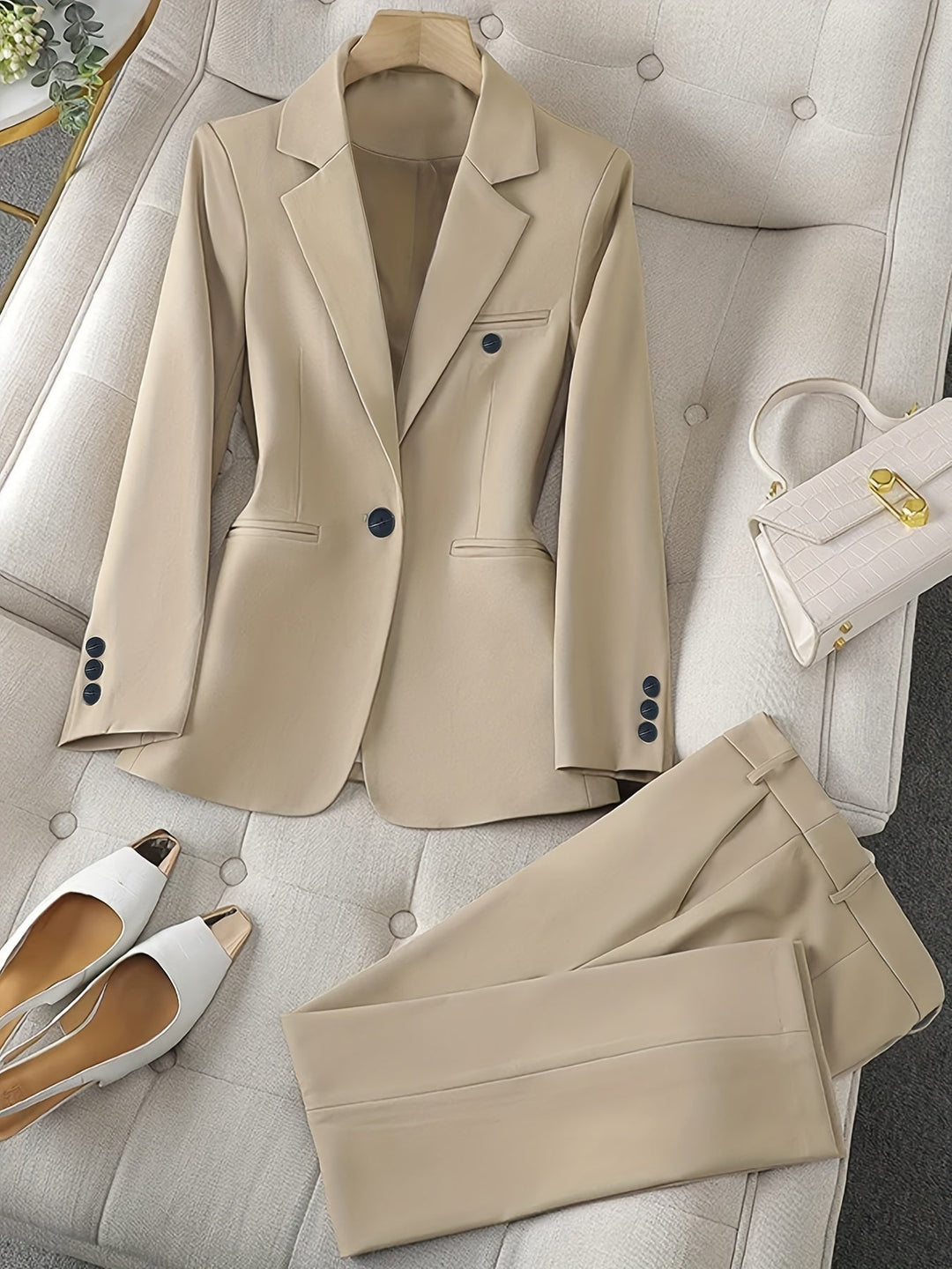 Lune London | Classic Style with Lapel Blazer Set