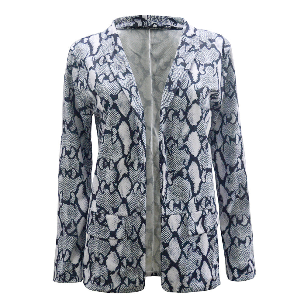 Women's blazer with stylish snake pattern and elegant cut