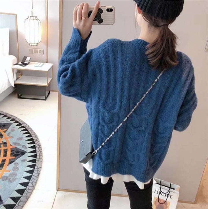 Thick knit pullover for women with cable pattern and relaxed fit Lune London
