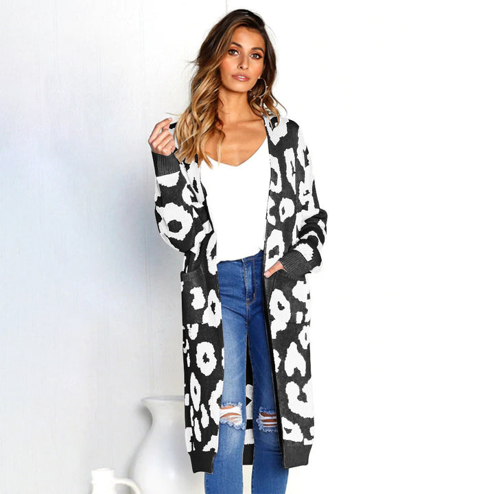 Ladies Grobtricot Cardigan with leopard pattern and big pockets Lune London