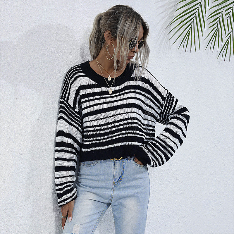 Casual loose fit sweater for women with striped pattern Lune London