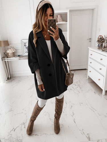 Oversized wool coat for women with practical pockets and modern cut Lune London