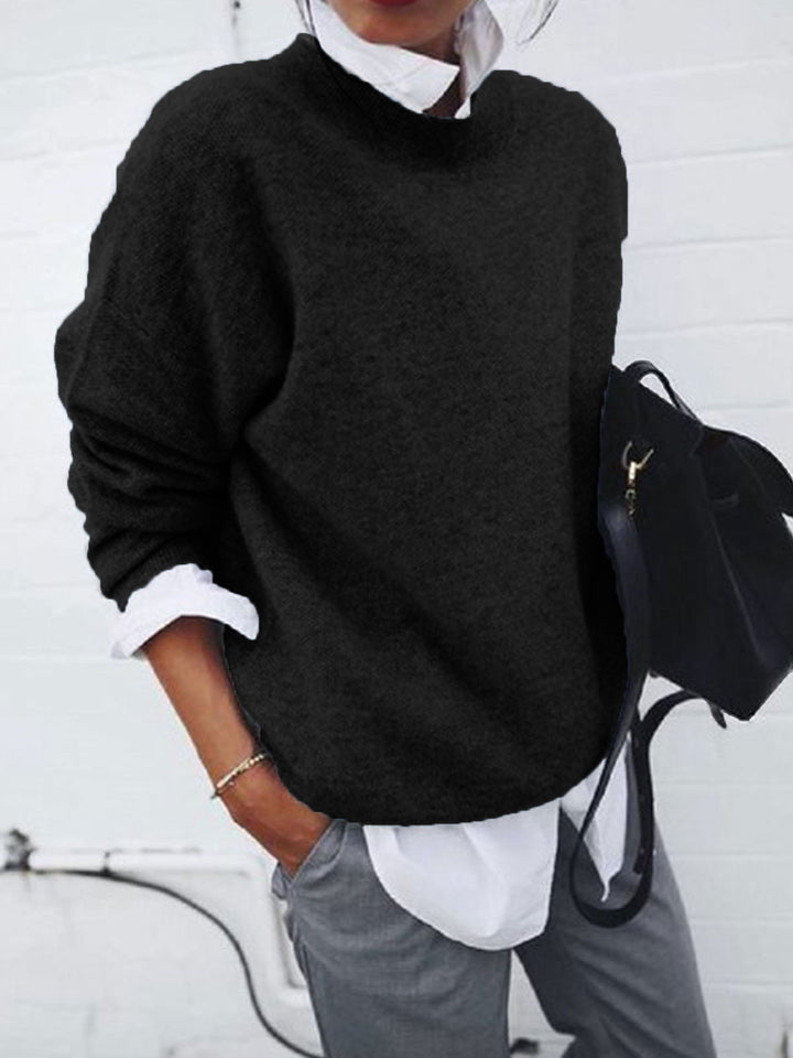 Pull féminin doux à col rond en mélange de tricots fins Chic & Stil