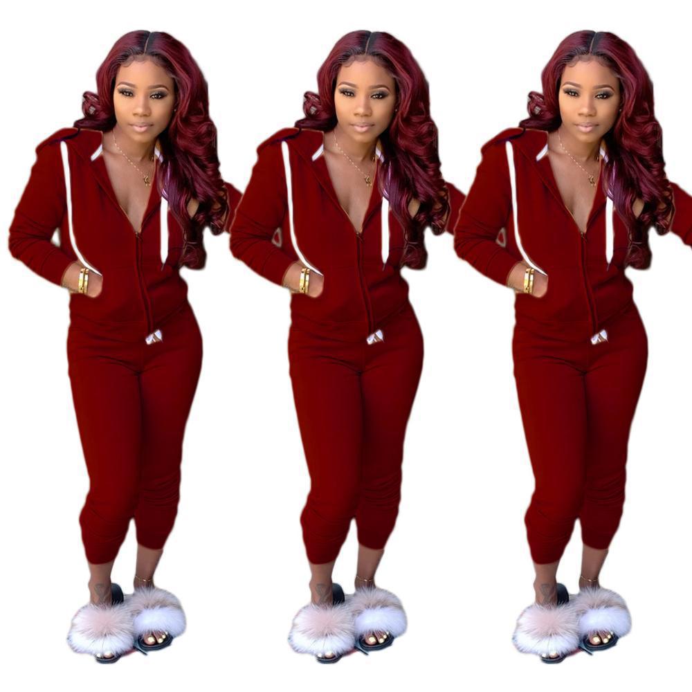 Women Sporty Jumpsuit with Hood and Side Pockets Lune London