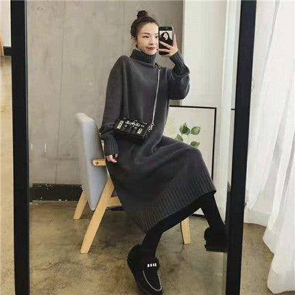 Robe en tricot pour femmes avec col montant et détails côtelés Chic & Stil