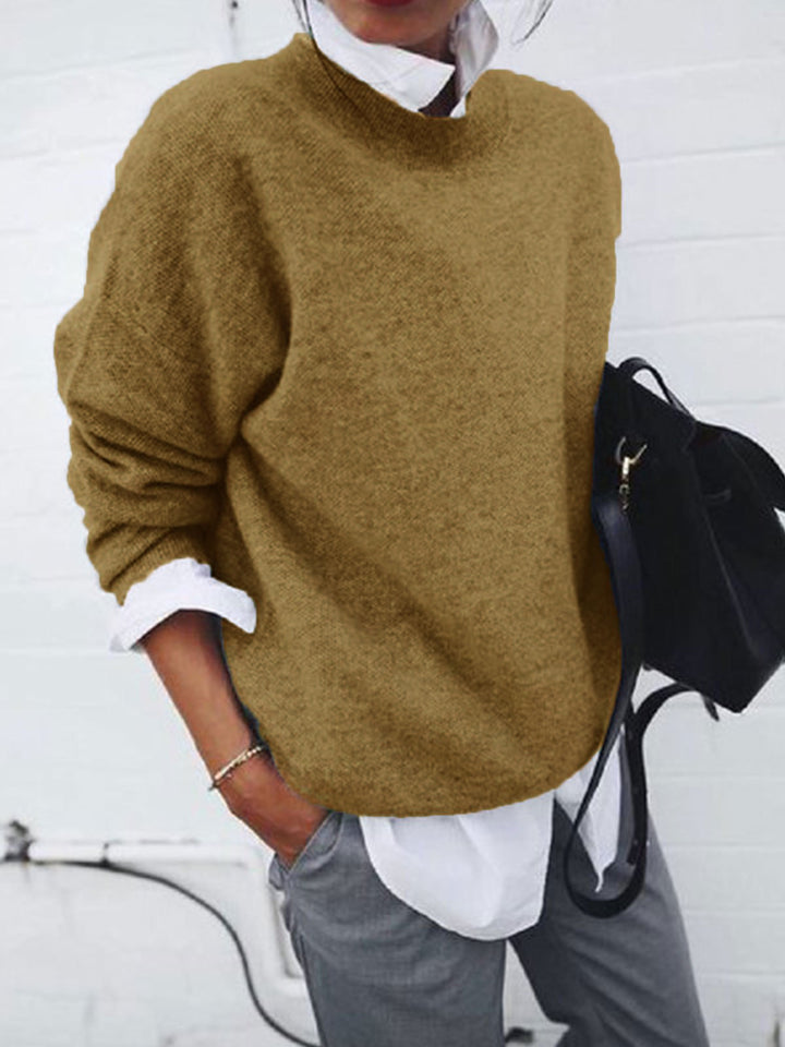 Pull féminin doux à col rond en mélange de tricots fins Chic & Stil