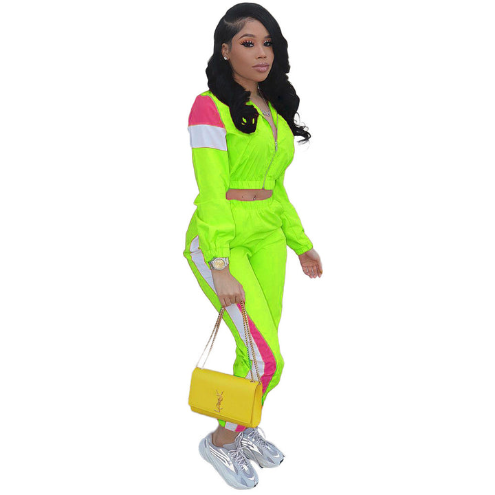 Women Elegant sports set with a trendy crop-top and slim joggers Lune London
