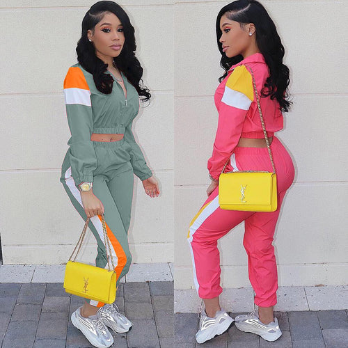 Women Elegant sports set with a trendy crop-top and slim joggers Lune London
