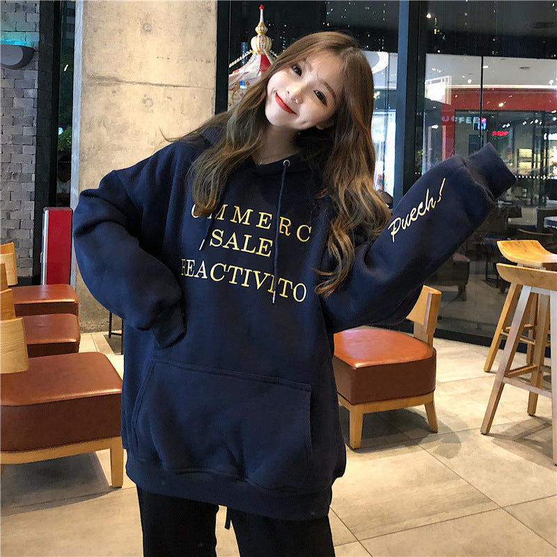 Women's hoodies with large logo and practical kangaroo pocket design Lune London