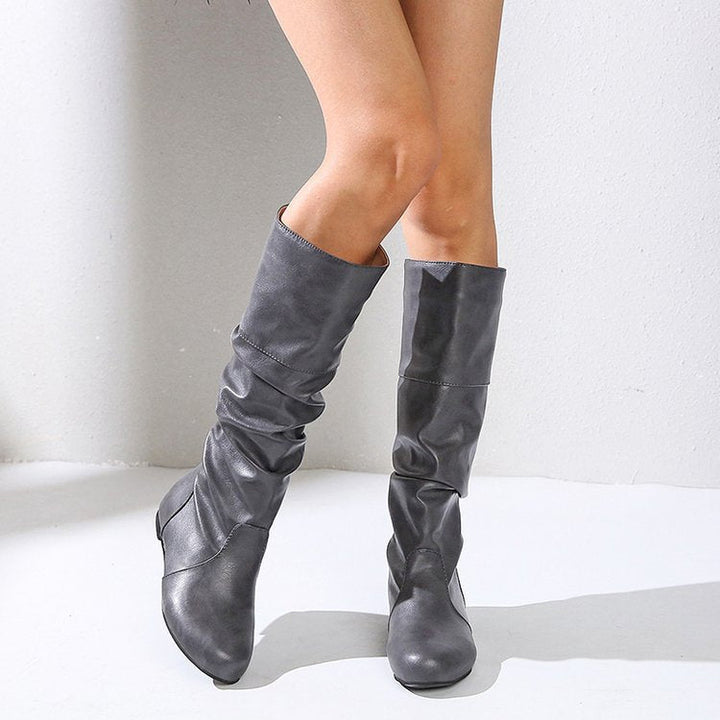 Women's Elegant Boots with Modern Pleat Design and Comfortable Block Heel Chic Und Stil