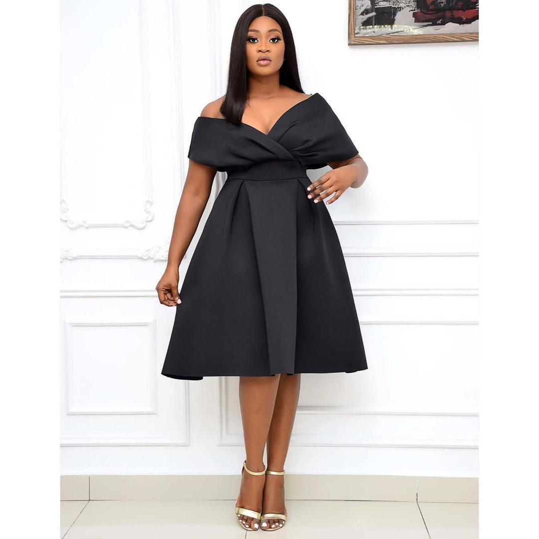 Wrap dress for ladies with an elegant belt and a refined line Lune London