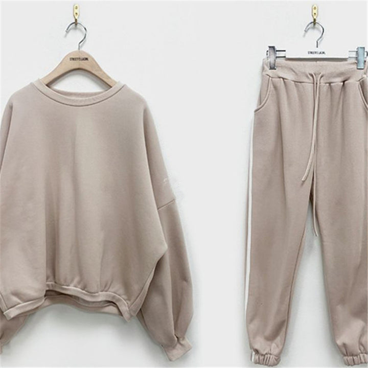 Ensemble de loisirs confortable pour femmes avec un pull surdimensionné et un pantalon de jogging Chic & Stil