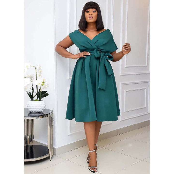 Wrap dress for ladies with an elegant belt and a refined line Lune London