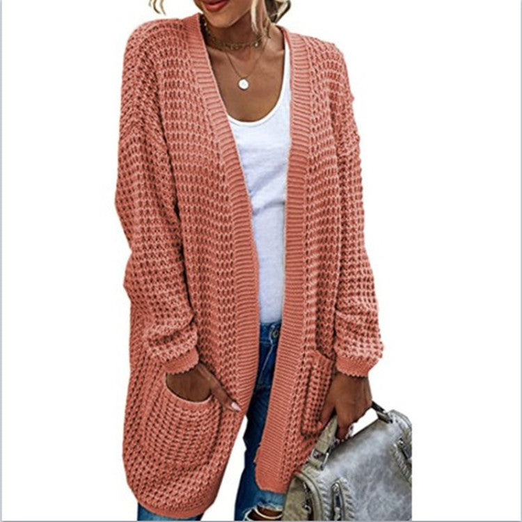 Thick knit cardigan for women with a relaxed fit and deep pockets Lune London