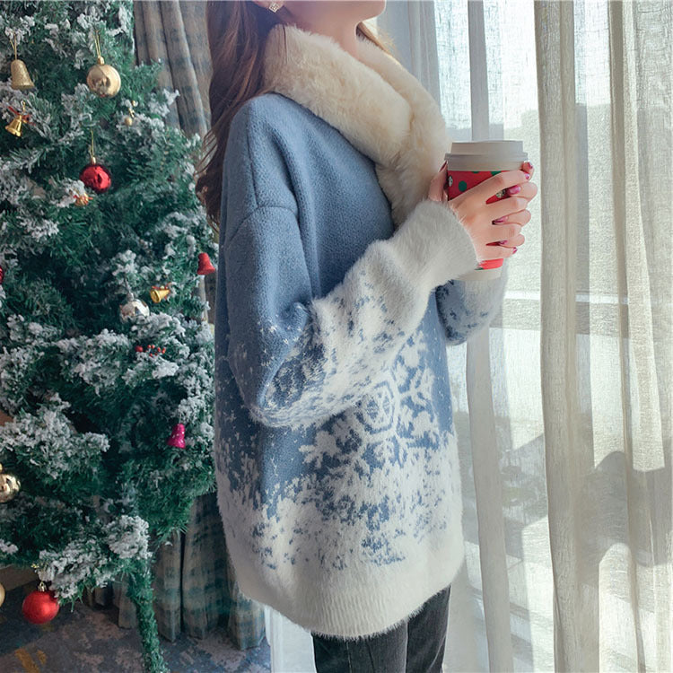 Lune London women's sweater with snowflake pattern
