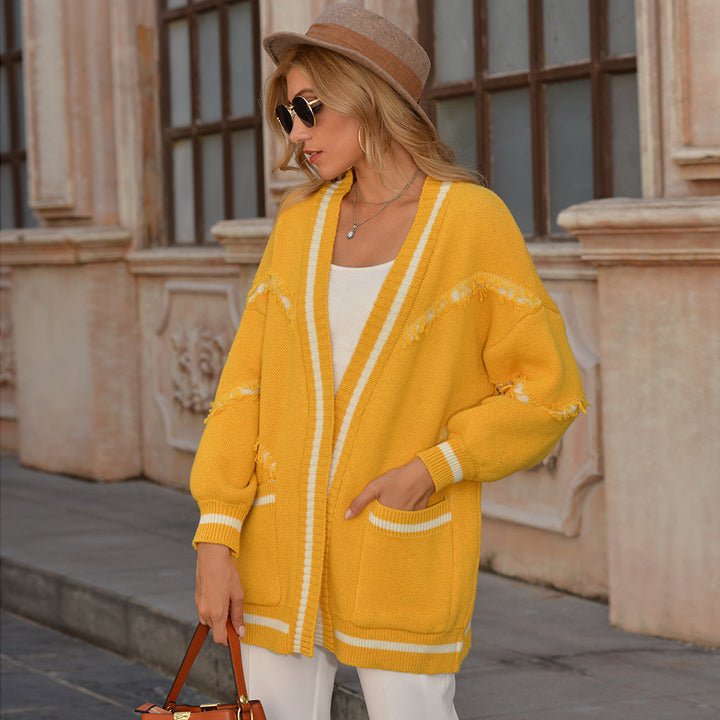 Ladies' knit cardigan with trendy fringes and practical pockets Lune London
