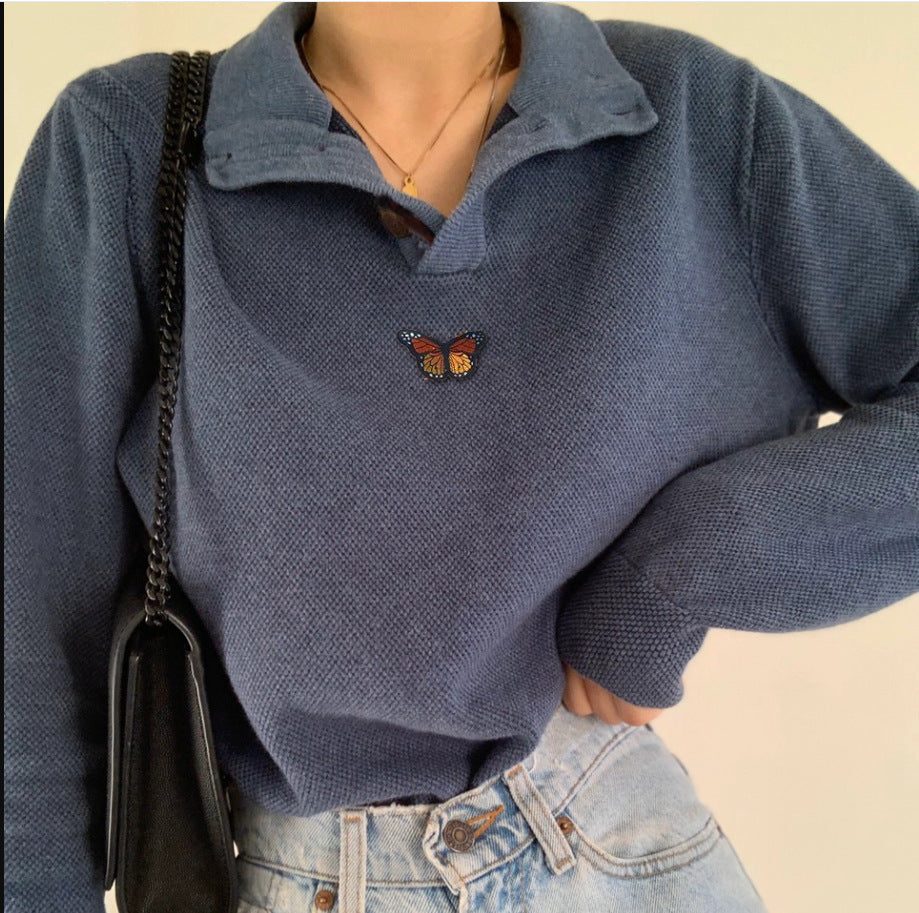 Sweat pour femmes en design gaufré décontracté avec papillon brodé Chic & Stil