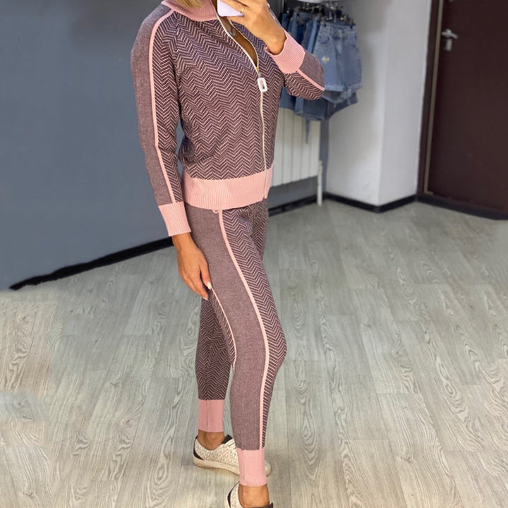Women's sporty and modern leisure set with contrasting patterns Lune London