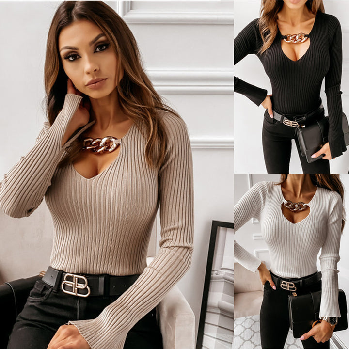 Ribbed V-neck women's pullover with chain detail Lune London