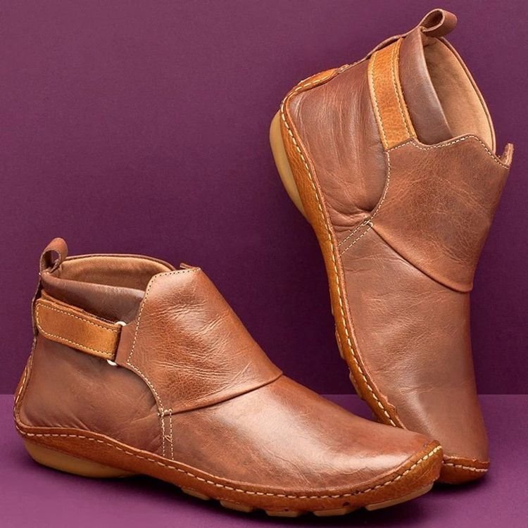 Elegant comfort ankle boots for women made of high quality leather Lune London