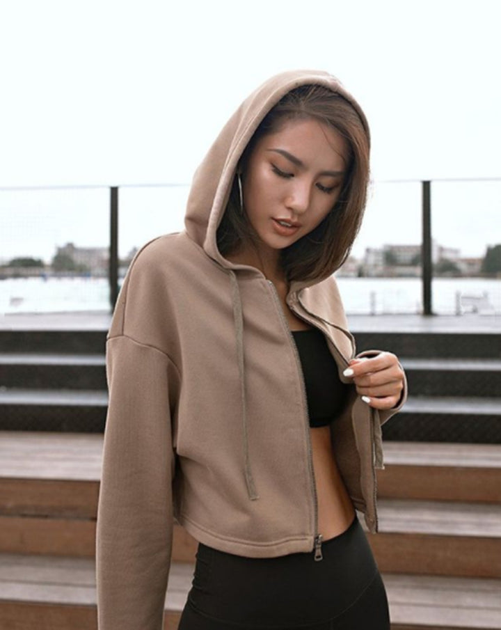 Cropped hoodie for women with sporty cut Lune London