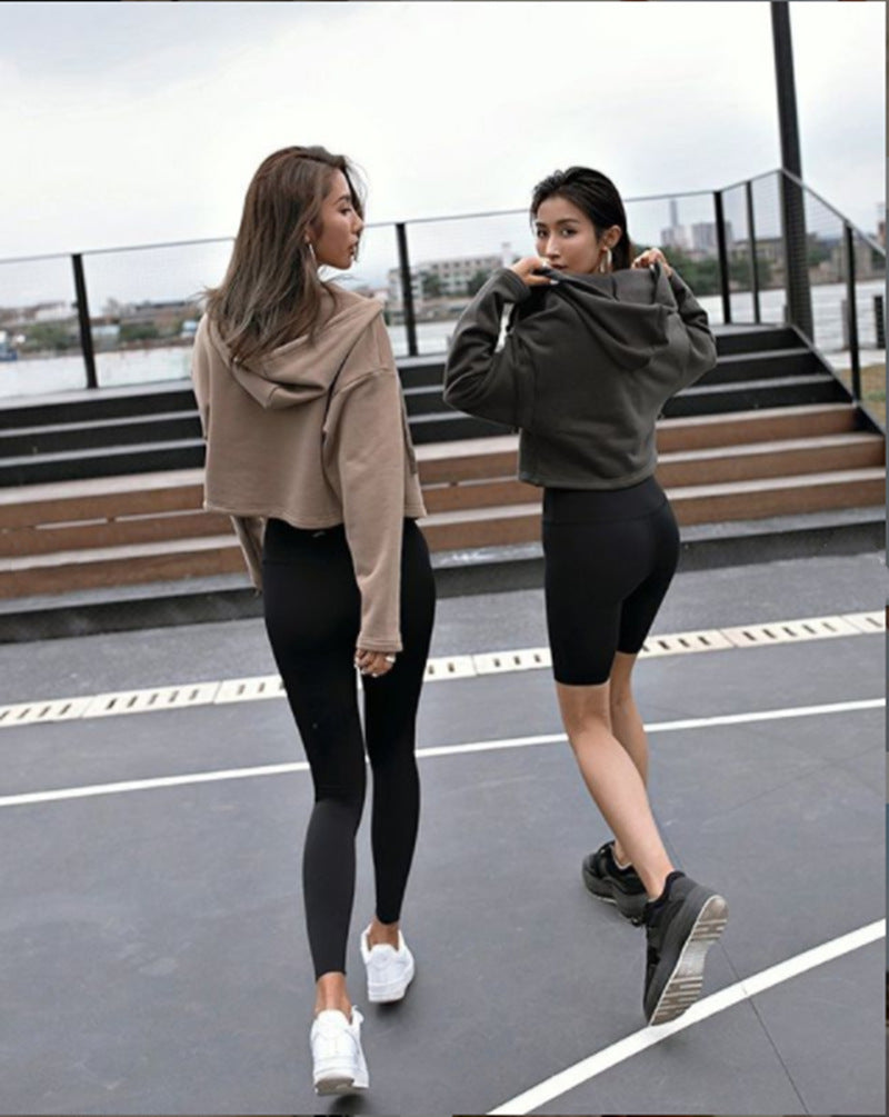 Cropped hoodie for women with sporty cut Lune London