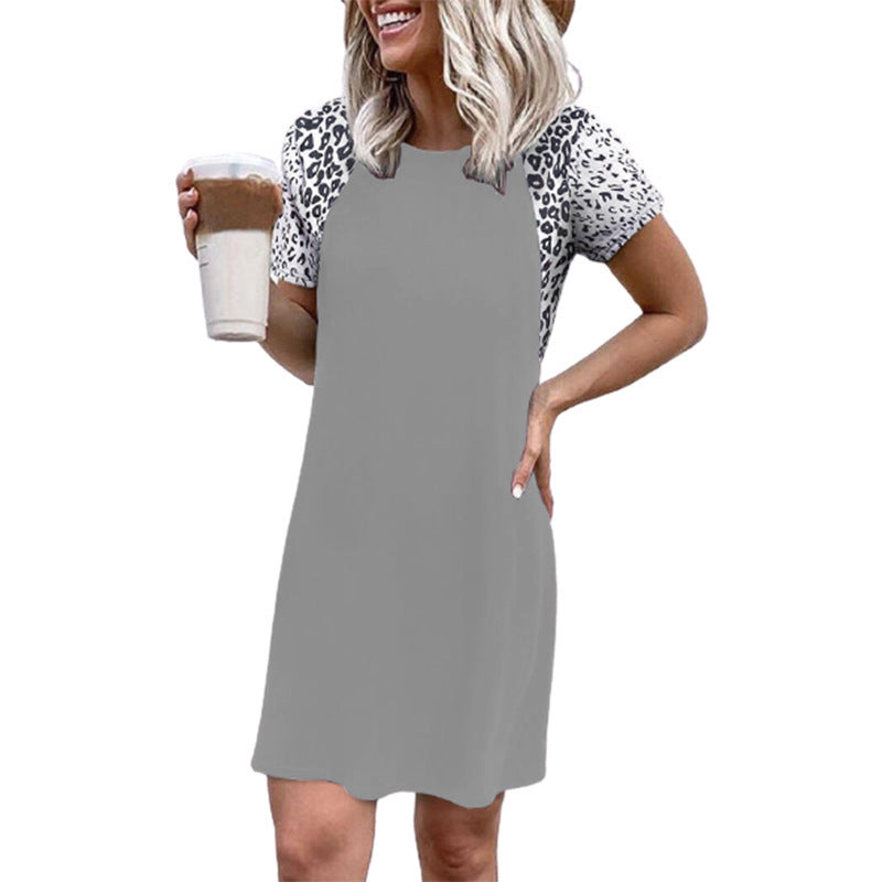 Casual dress for women with a chic animal pattern
