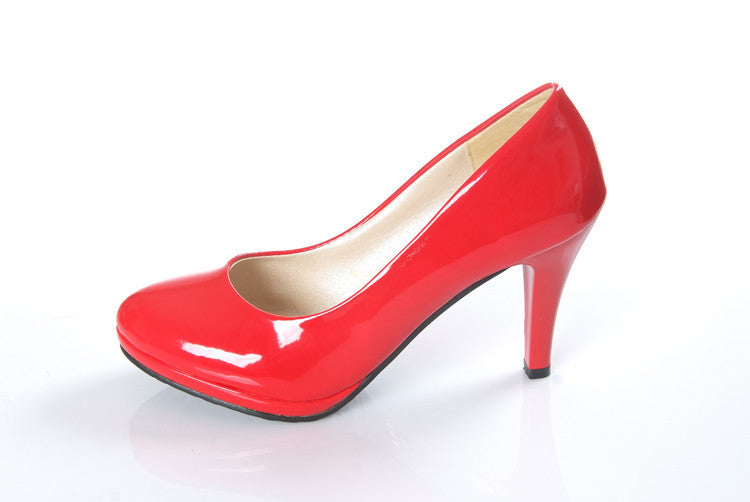 Women's Elegant Pumps with Curved Heel and Comfortable Footbed Lune London