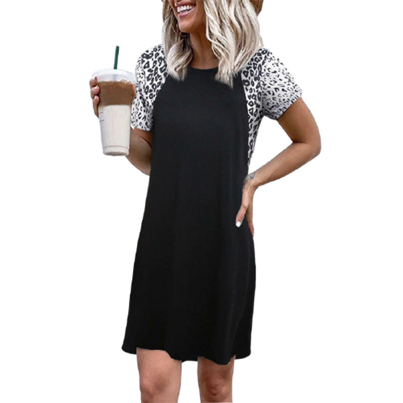 Casual dress for women with a chic animal pattern
