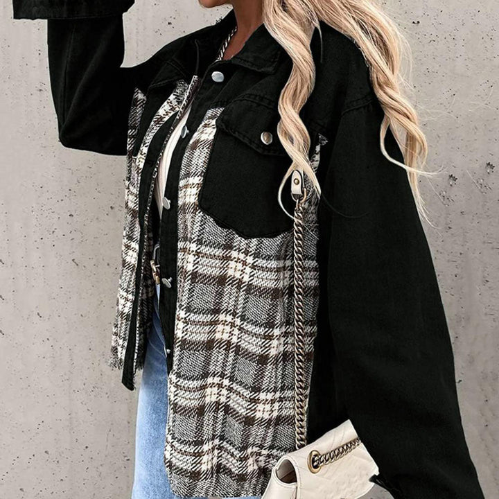 Lune London | Elegant women's jacket with a check pattern and classic collar