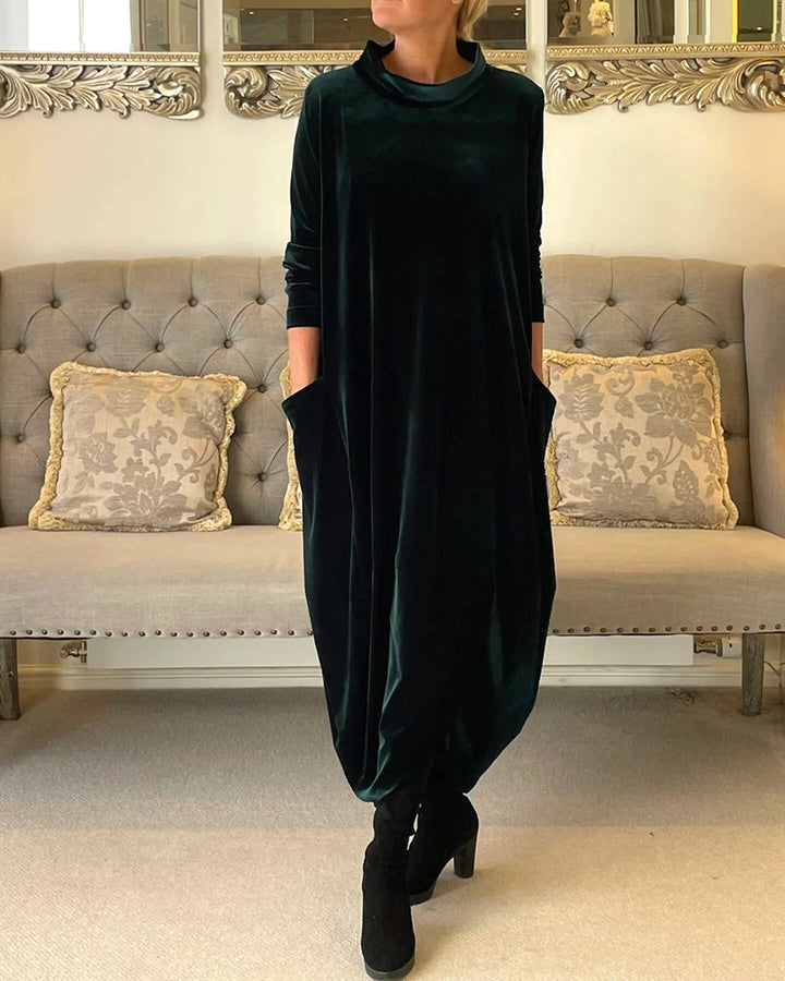 Lune London | Comfortable velvet dress with pockets