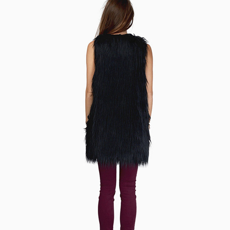 Lune London | Women's Elegant Faux Fur Vest with Side Pockets and Casual Cut