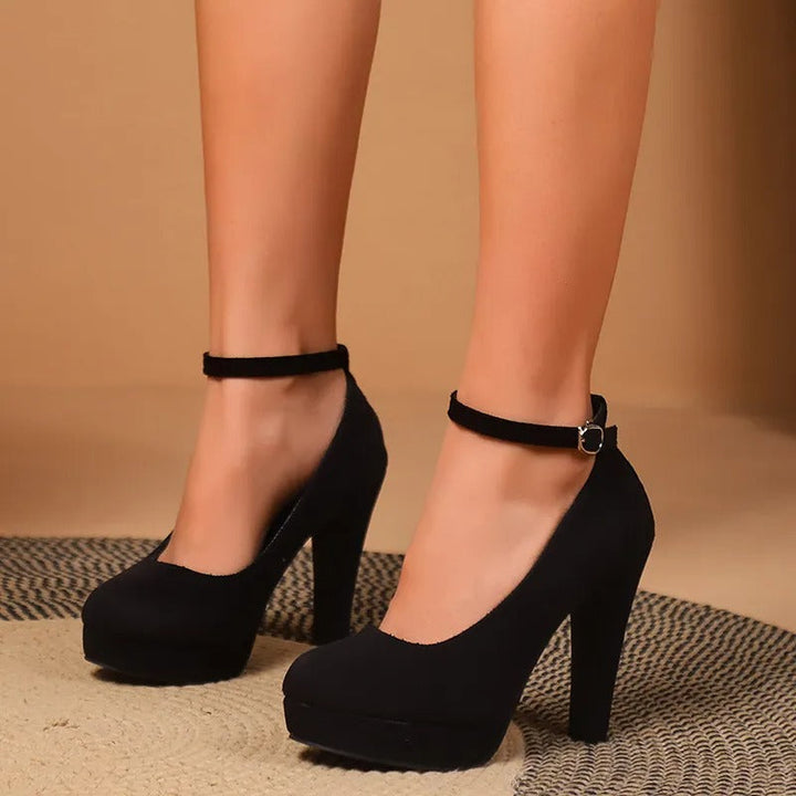 Lune London | Elegant and Seductive High-Heeled Shoes