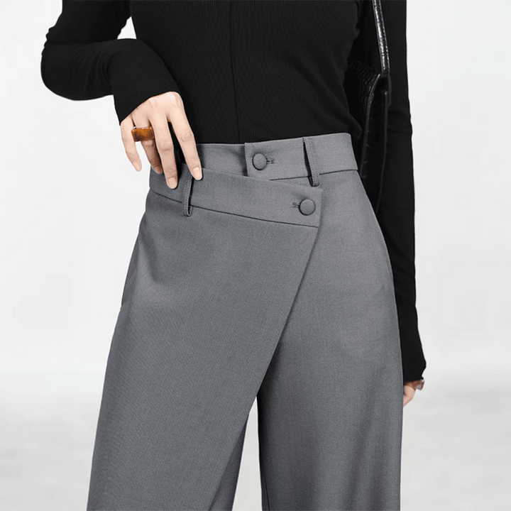 Lune London | Wide pants - Asymmetrical & luxurious wide pants by Isabella Vionnet