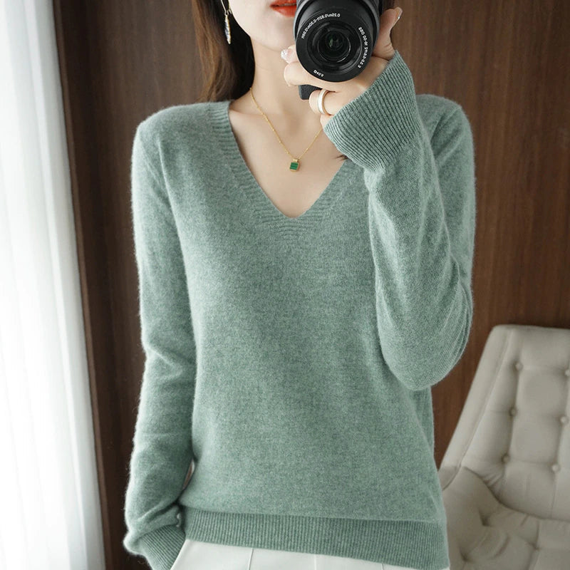 Chic Und Stil | V-Neck Made Of Cashmere